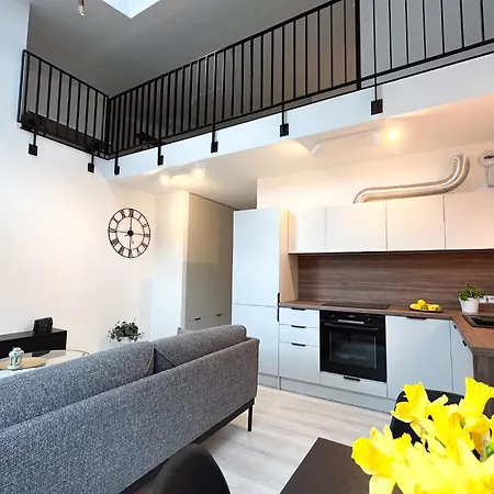 Filmowa Kamienica Kopernika 15 Apartament *